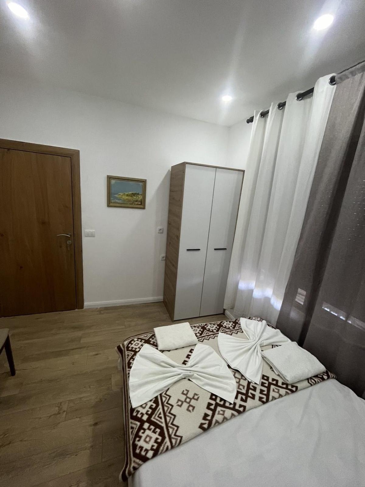 Studio Rooms Moncherie อุลซิน ภายนอก รูปภาพ