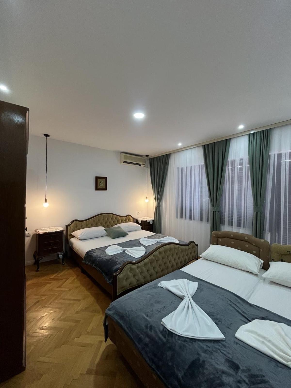 Studio Rooms Moncherie อุลซิน ภายนอก รูปภาพ