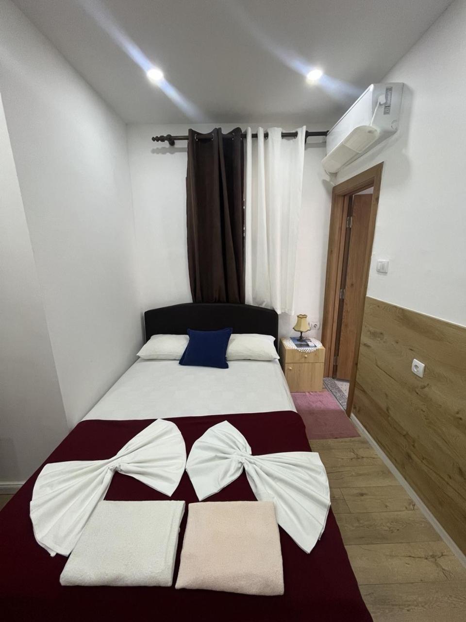 Studio Rooms Moncherie อุลซิน ภายนอก รูปภาพ