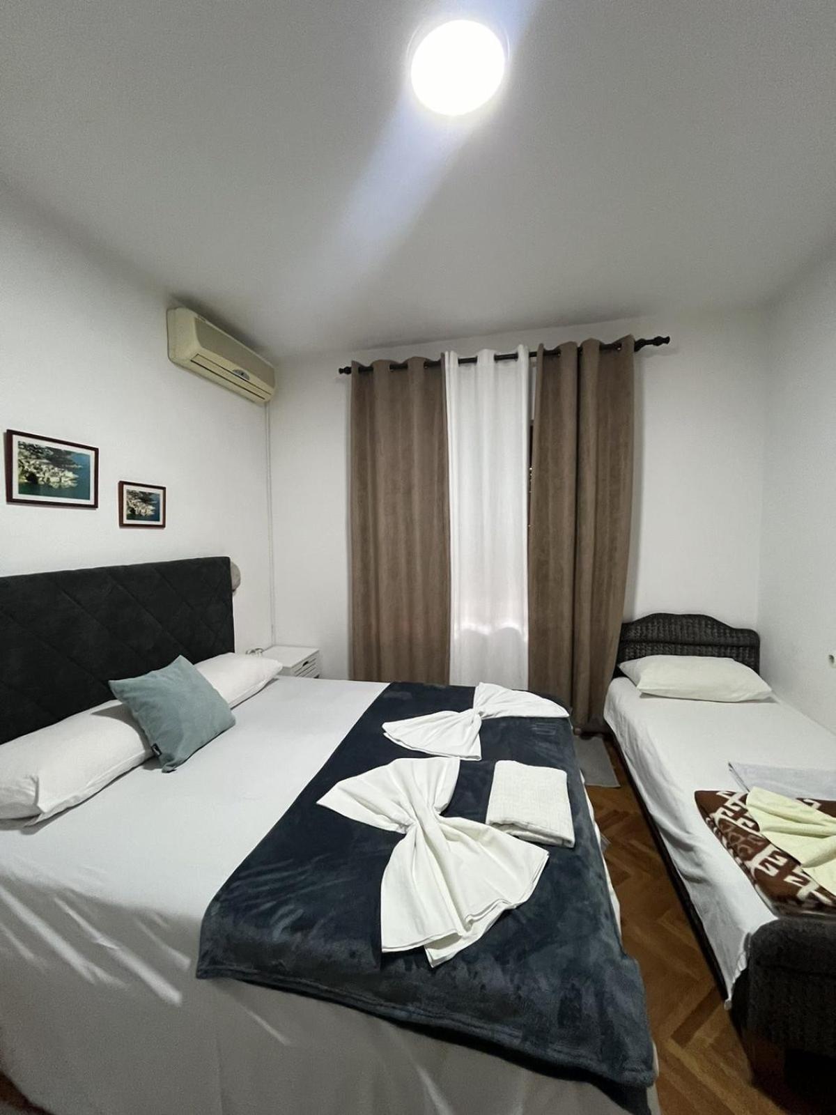Studio Rooms Moncherie อุลซิน ภายนอก รูปภาพ